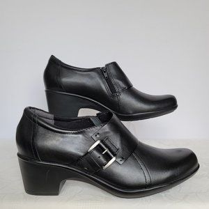 CLARKS Genette Vista Slip-On Leather Shoes- Black color- Women's Size 9.5M